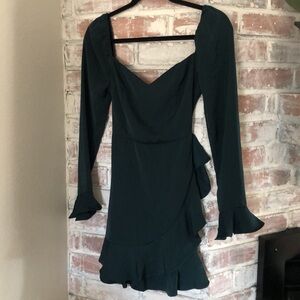 Gorgeous Emerald Green Long Sleeve Sweetheart Neckline Ruffle Dress Size XSmall